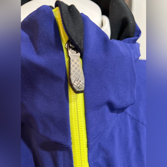 Columbia insulated winter jacket - Picture 7 of 11